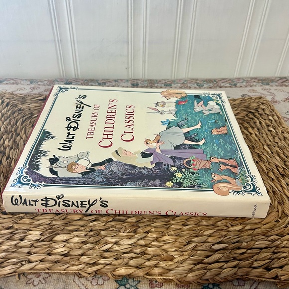 Walt Disney’s Treasury of Children’s Classics Hardcover Book - Picture 3 of 9